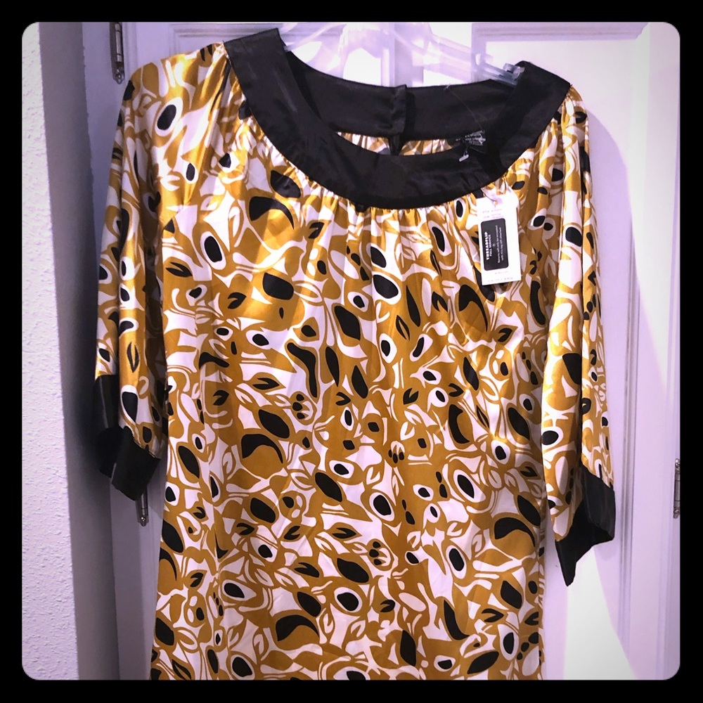 Silk dress, never worn.